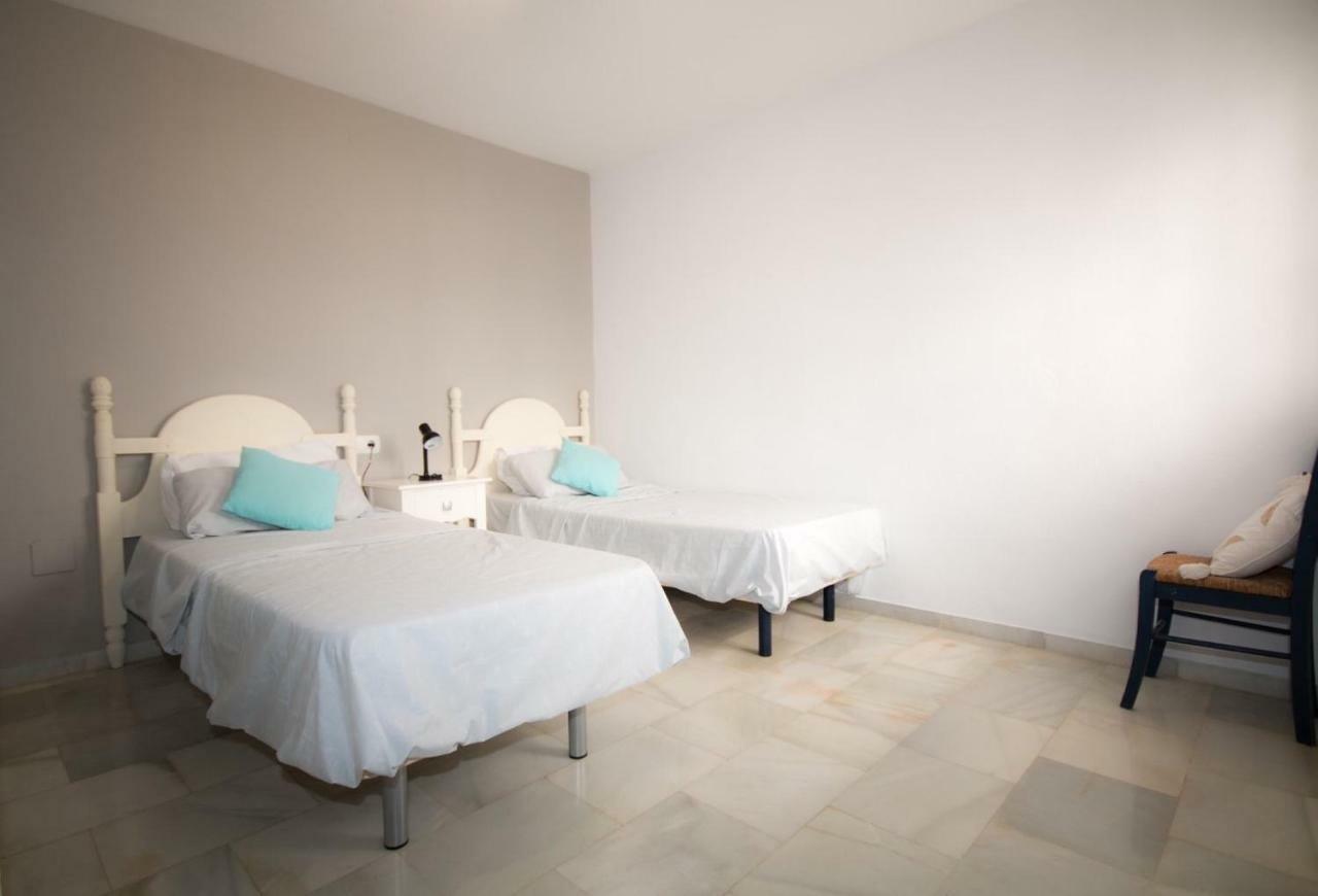 Puerto De La Duquesa Beach Apartment Castillo de Sabinillas Exteriör bild