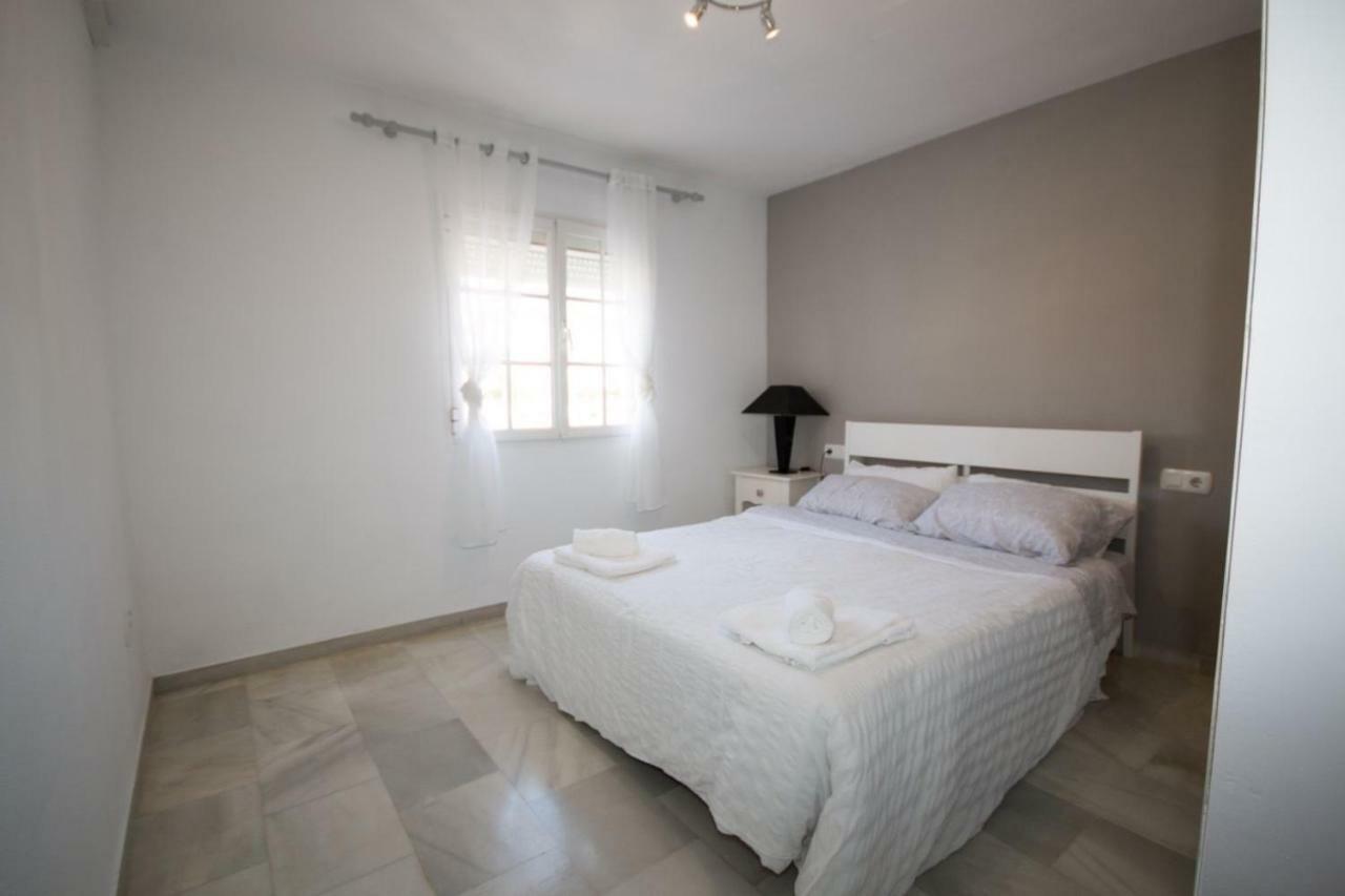 Puerto De La Duquesa Beach Apartment Castillo de Sabinillas Exteriör bild