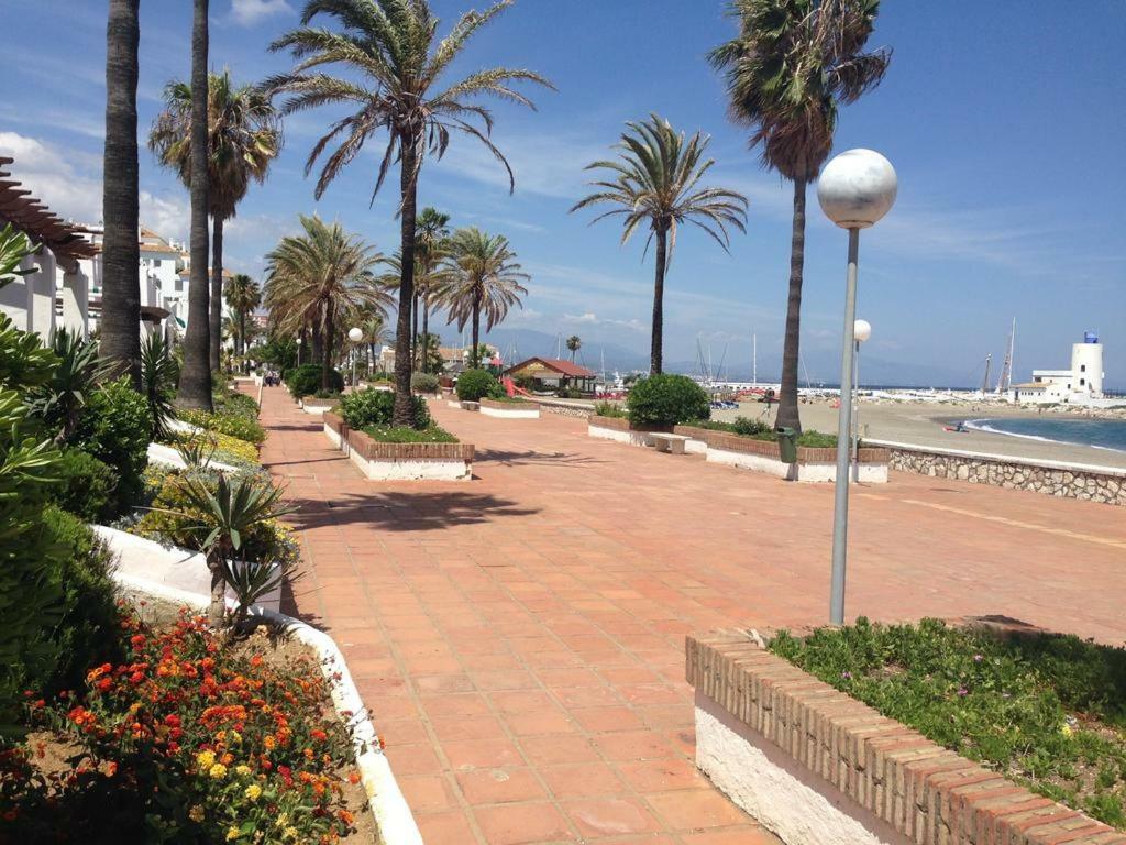 Puerto De La Duquesa Beach Apartment Castillo de Sabinillas Exteriör bild