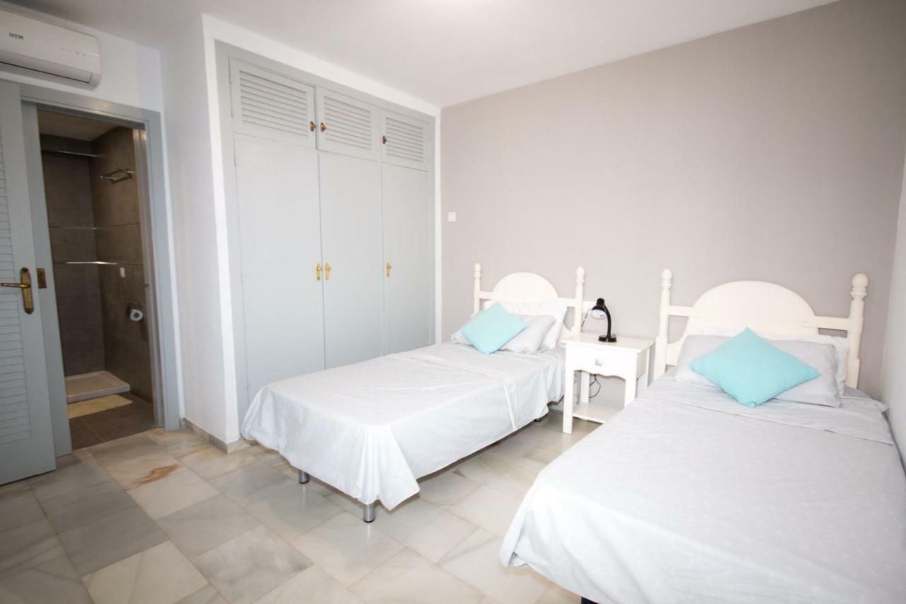Puerto De La Duquesa Beach Apartment Castillo de Sabinillas Exteriör bild