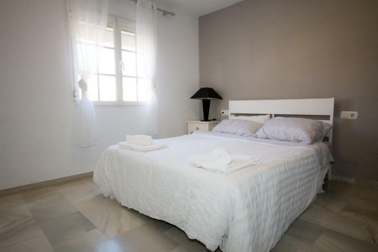 Puerto De La Duquesa Beach Apartment Castillo de Sabinillas Exteriör bild
