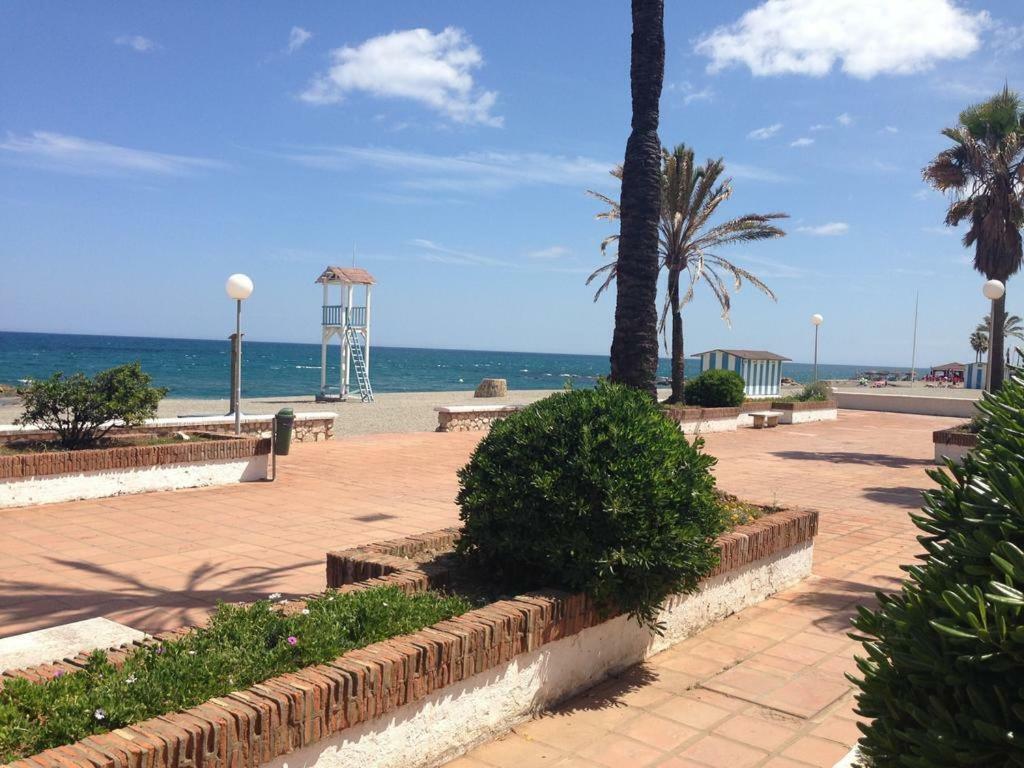 Puerto De La Duquesa Beach Apartment Castillo de Sabinillas Exteriör bild